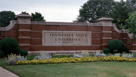 entrada de la Universidad Estatal de Tennessee Violencia armada en un campus universitario de EEUU